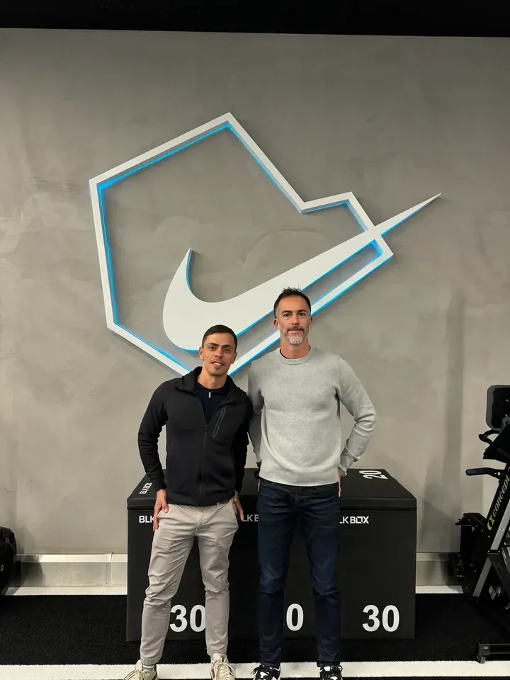 Mauricio Palacio et Esteban, les deux fondateurs d'Eventtia, côte à côte.